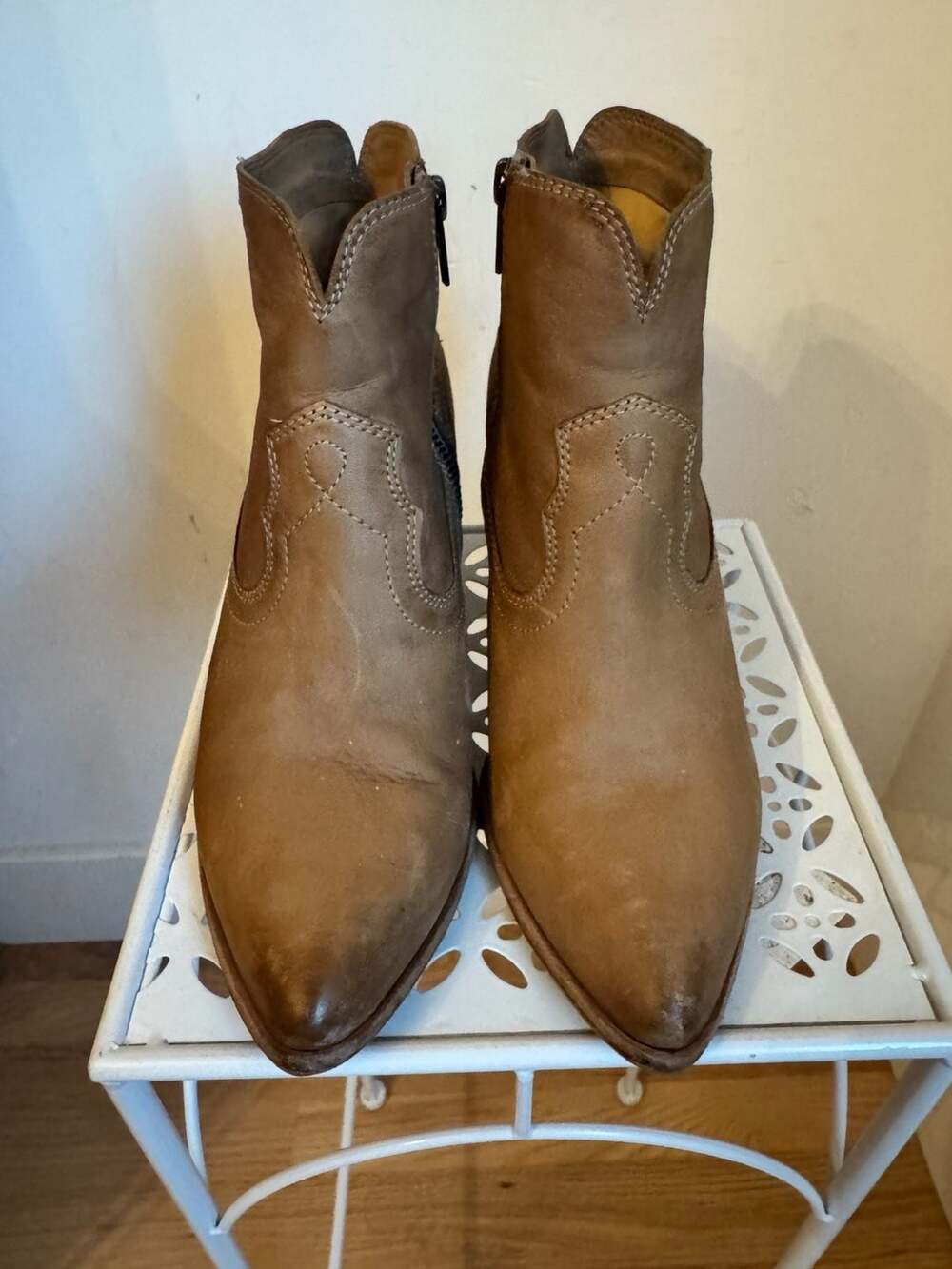 Frye Western Ankle Boots Size 8M Brown Leather Booties
